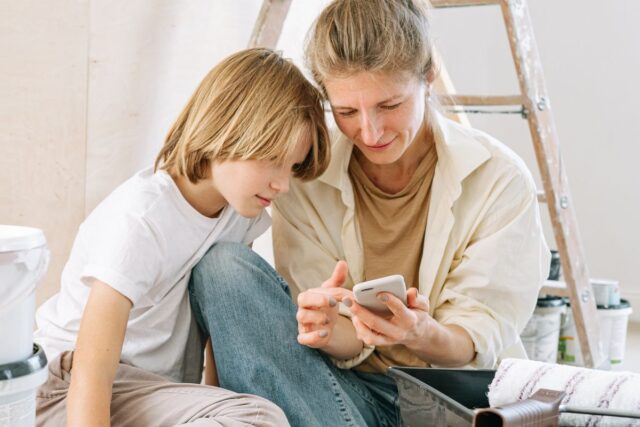 Family Location Sharing: What It Shows and How to Turn It Off